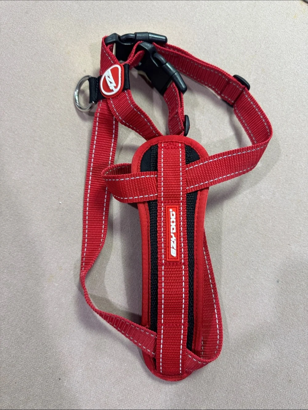 EzyDog Chest Plate Harness Red Medium